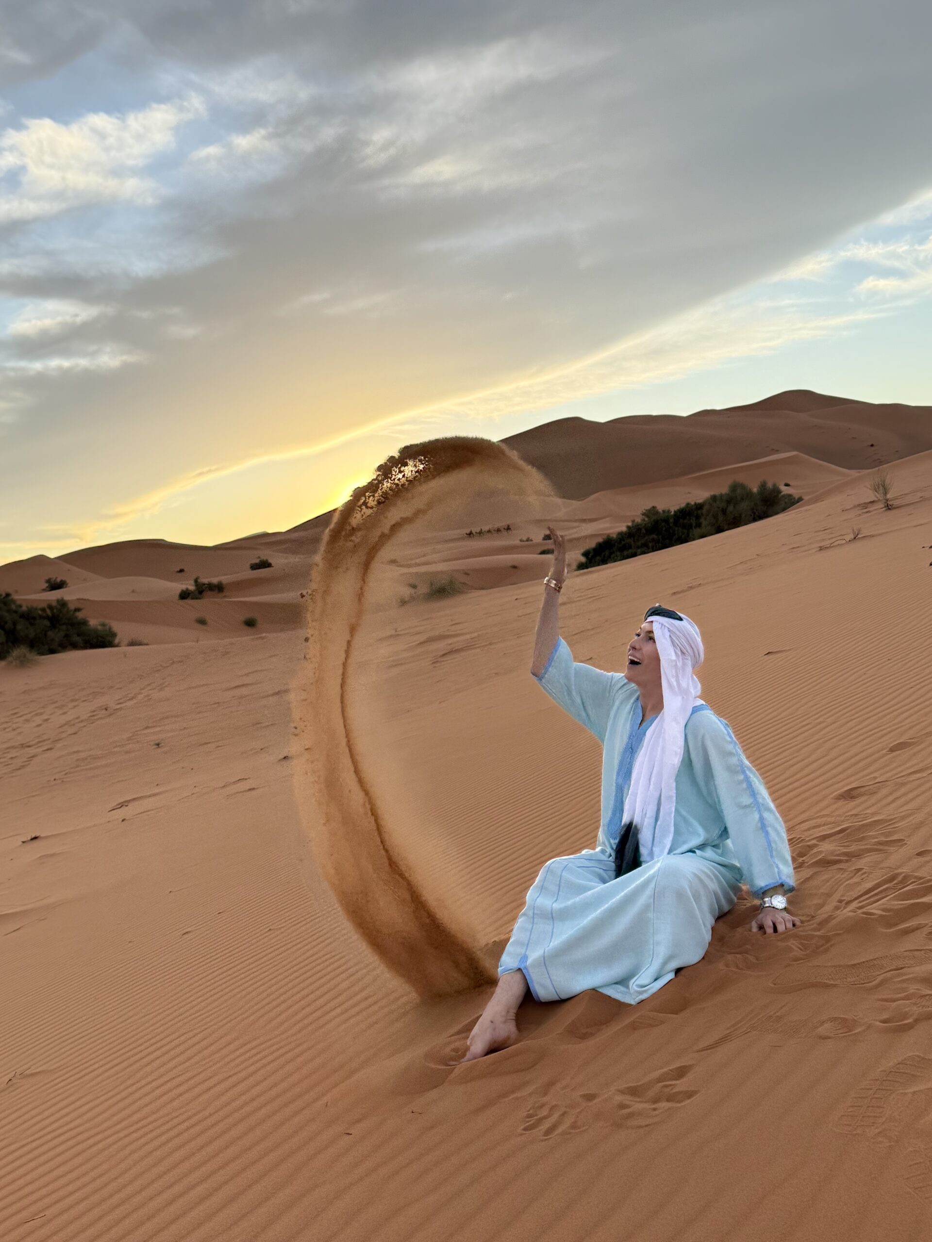 yasmany-arena-desierto-merzouga-marruecos-2025