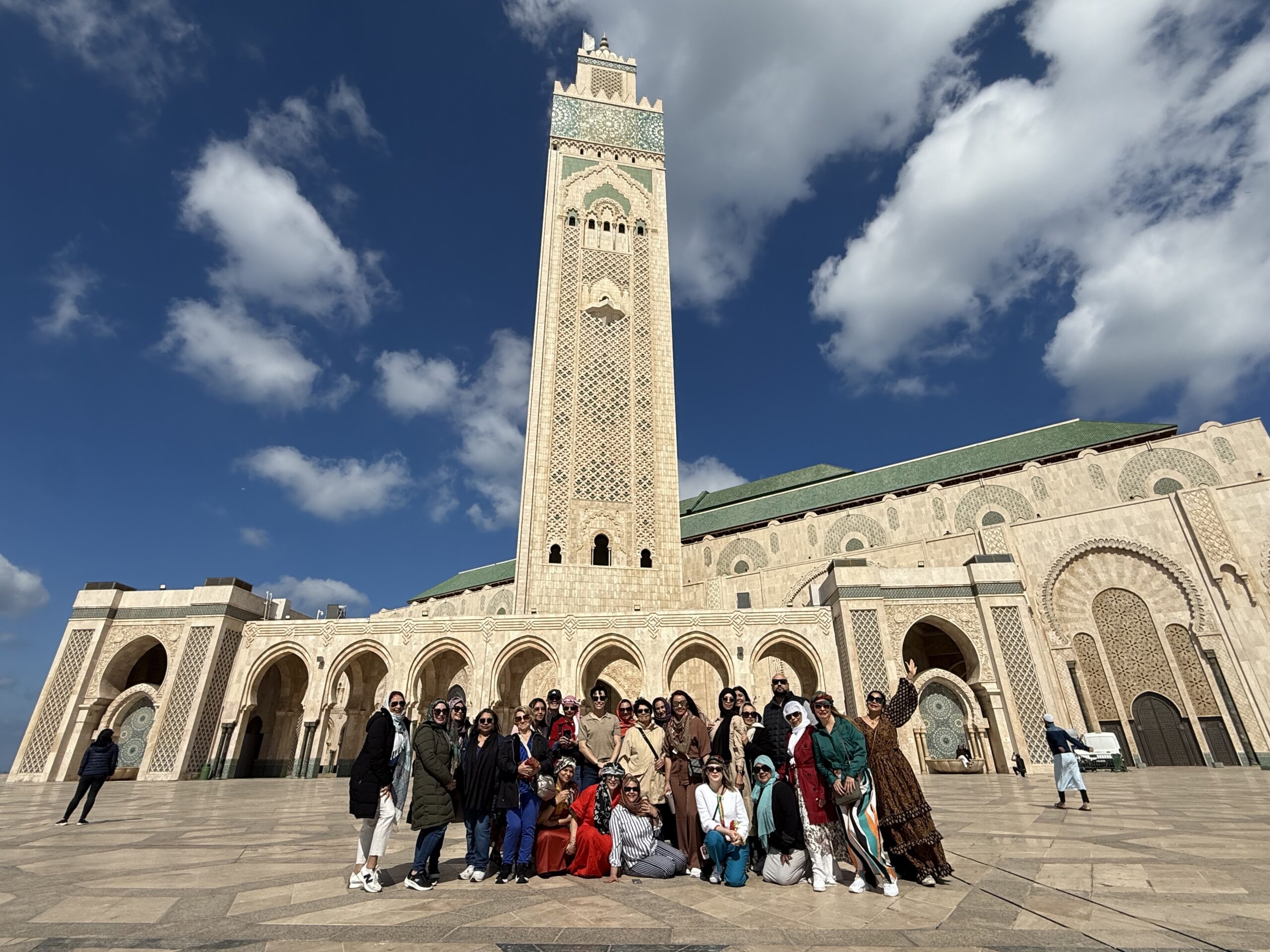 yasmany-grupo-viaje-marruecos-2025-mezquita-hassan-ii-casablanca